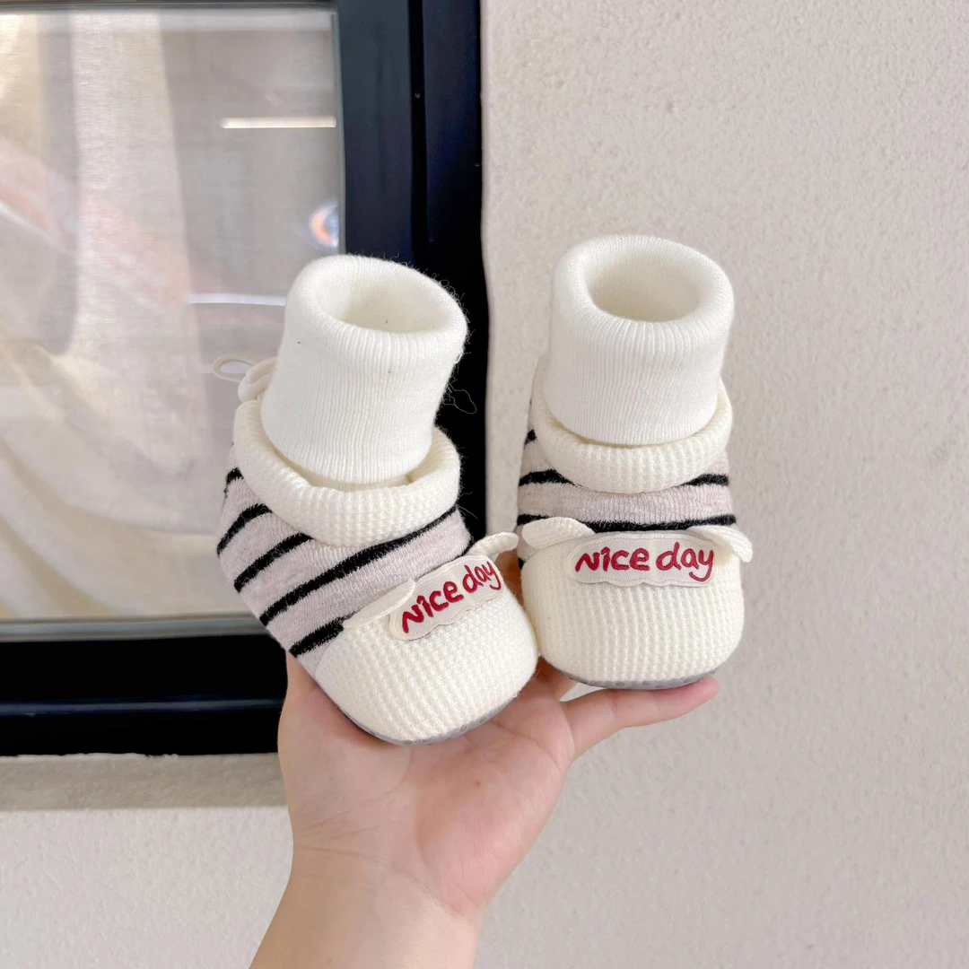 冬季婴幼儿步前加绒鞋0-12个月男女宝宝加厚软底高筒软底袜9