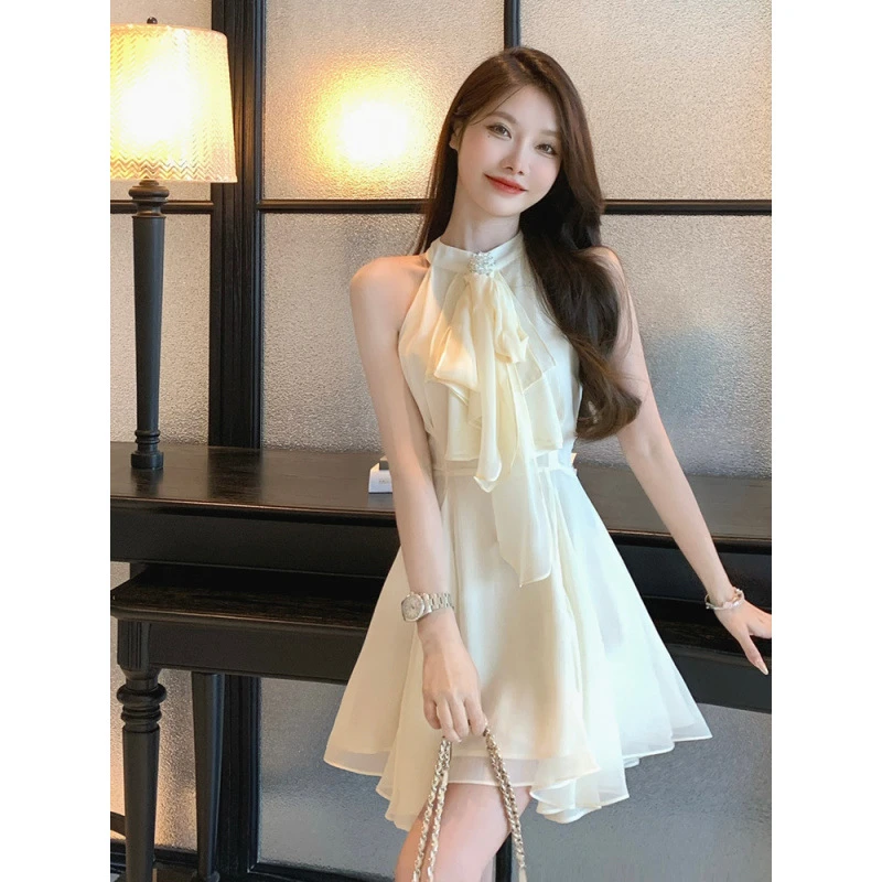 法式名媛不规则收腰无袖雪纺连衣裙女夏季2025新款性感挂脖短裙子