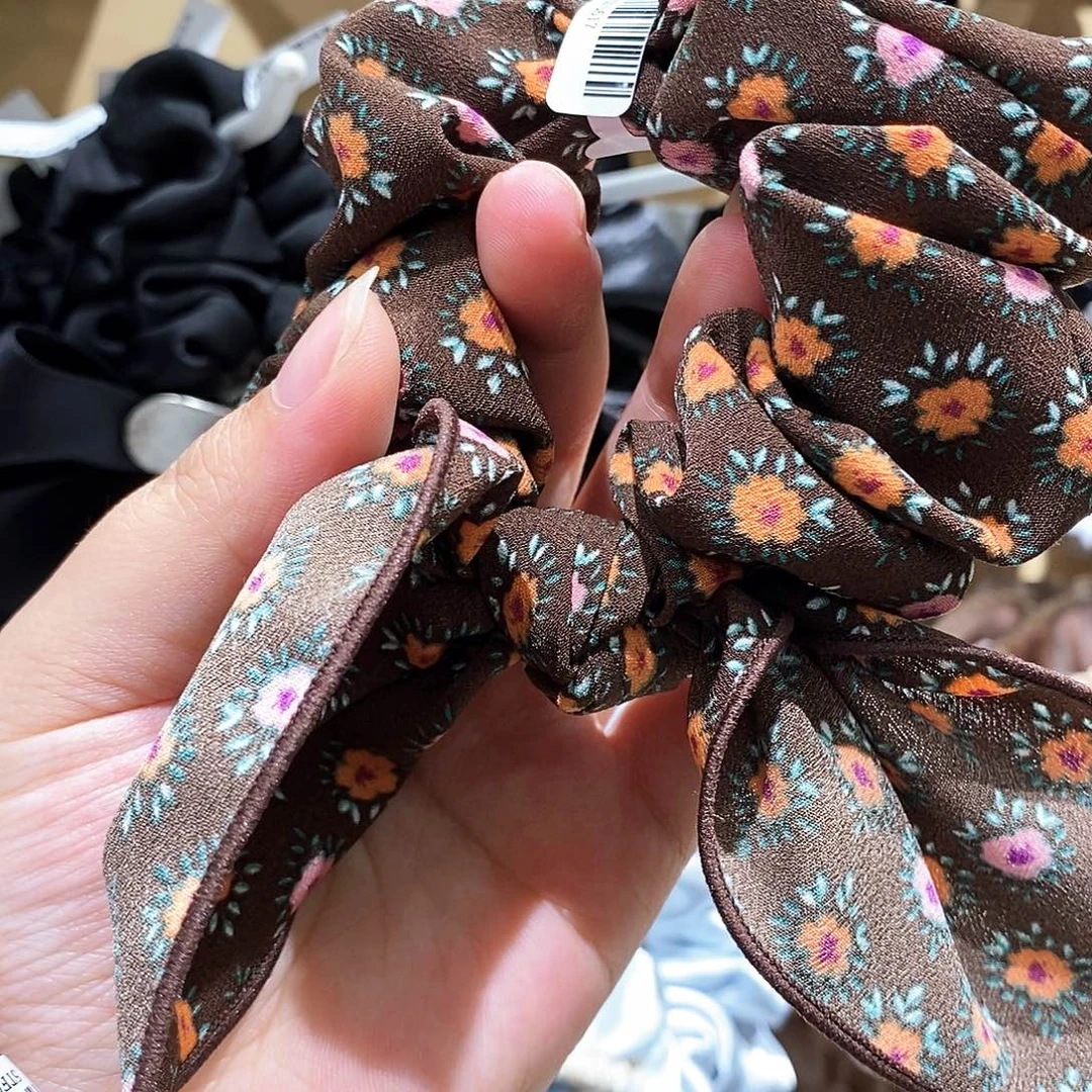 布艺非金属咖色碎花