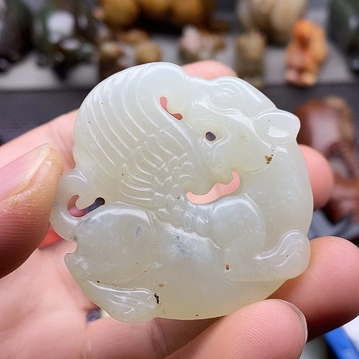 未镶嵌蛇纹石玉颈饰