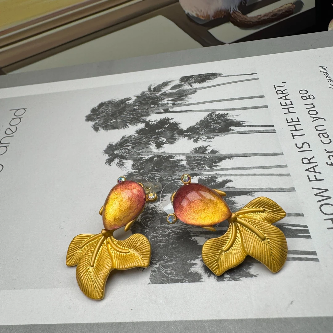 铜合金树脂耳饰 气质轻奢百搭复古法式优雅中古耳钉ed1884