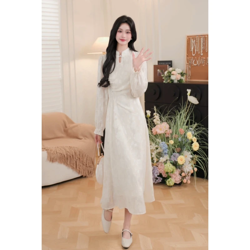 鹿向南【粉丝福利】气质连衣裙2025春季新款法式显瘦长裙女QJD00217