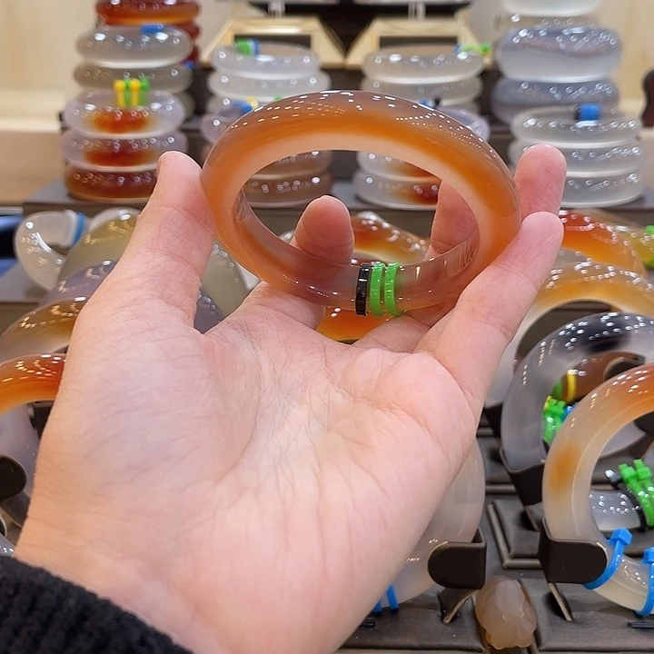 玛瑙/玉髓未镶嵌手镯53