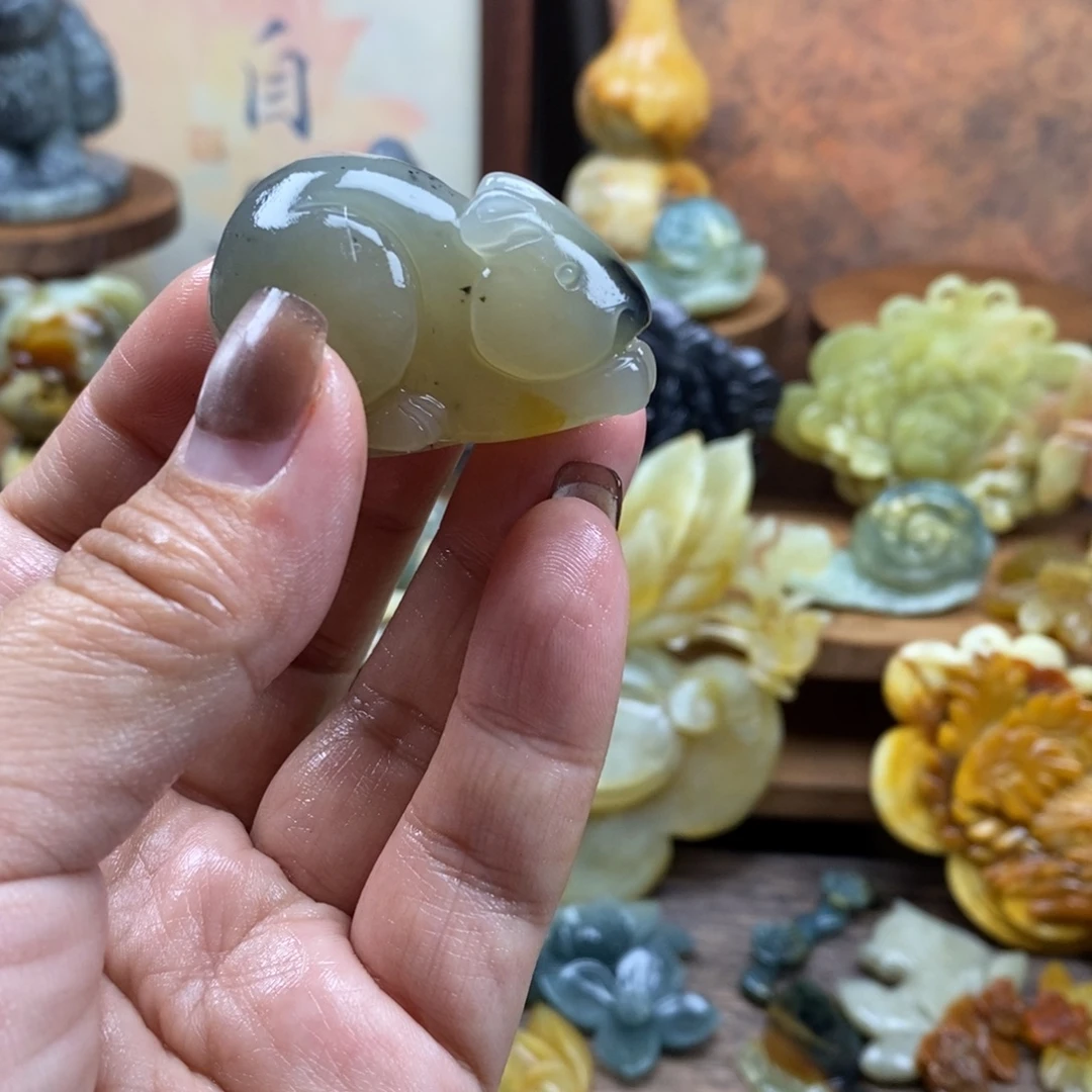 蛇纹石玉未镶嵌吊坠(赠链)