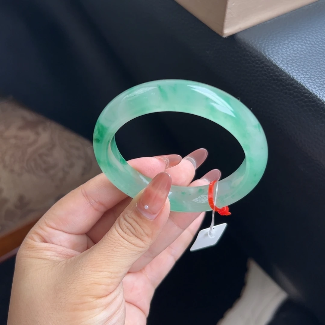 石英质玉未镶嵌手镯57