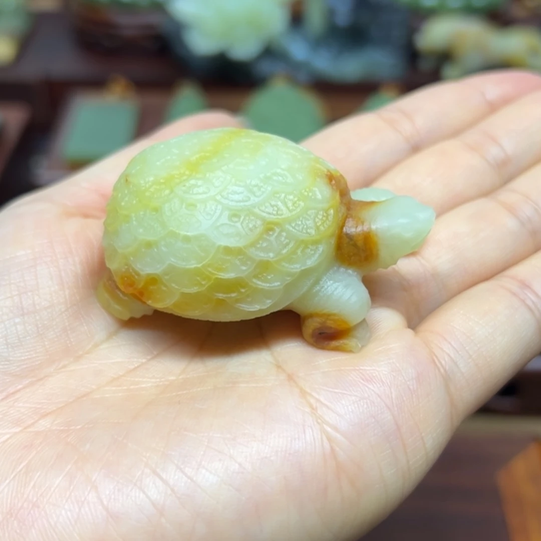 【闪购商品】未镶嵌蛇纹石玉手把件金钱龟