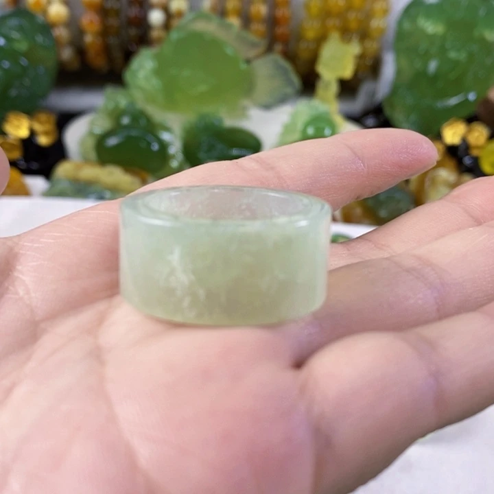 未镶嵌岫玉戒指戒指