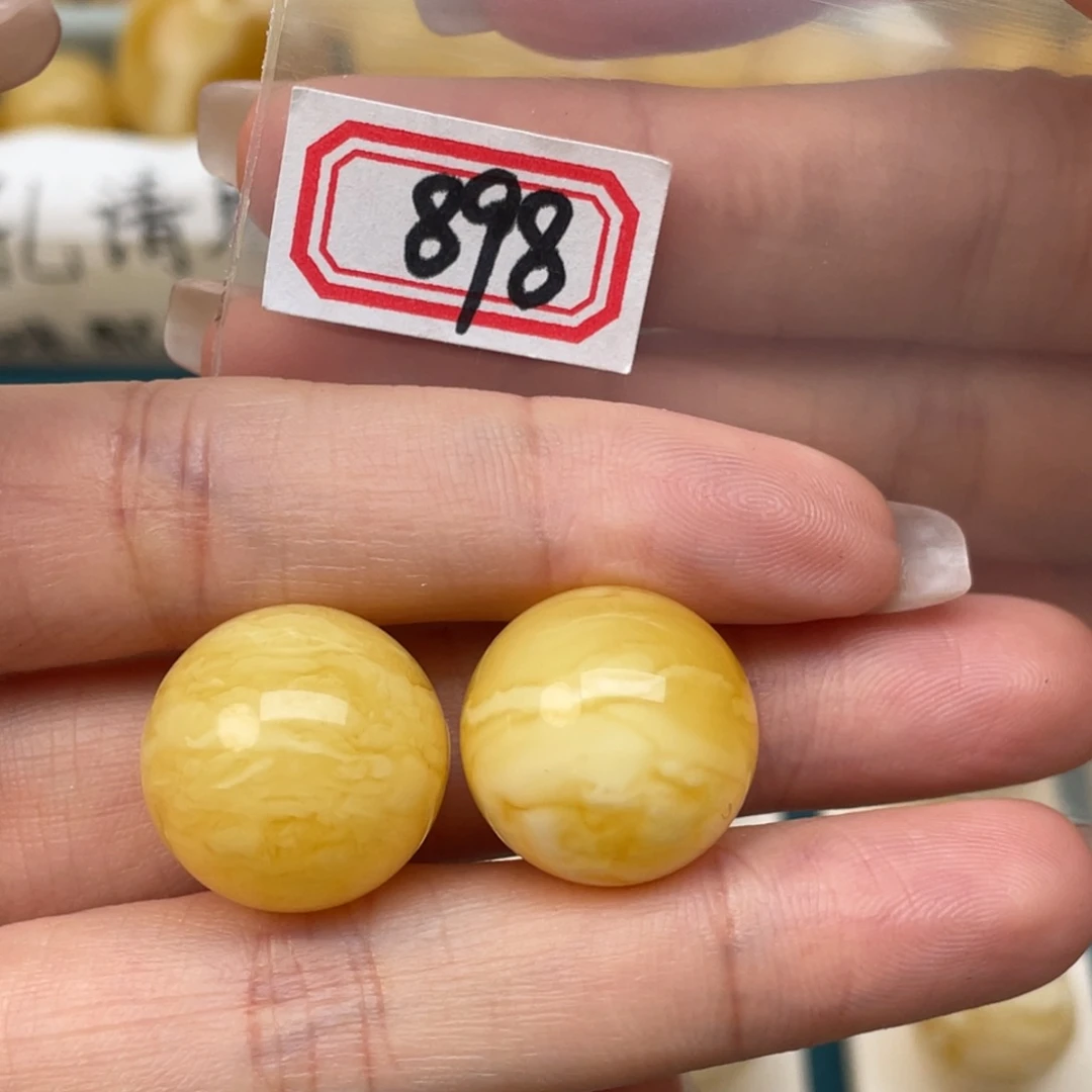 蜜蜡裸石未镶嵌南***。18+蜜蜡