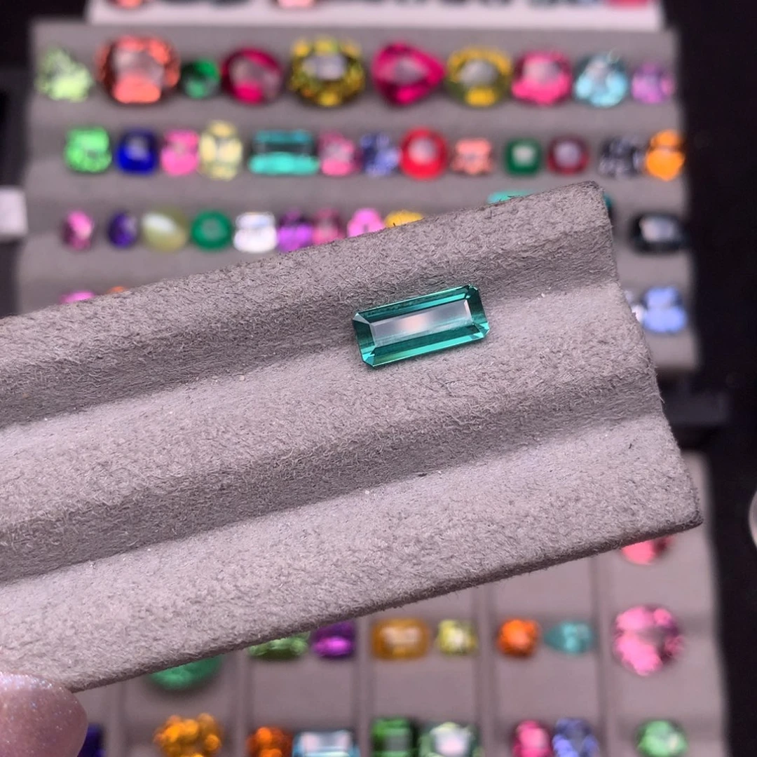 碧玺裸石未镶嵌1.71克拉