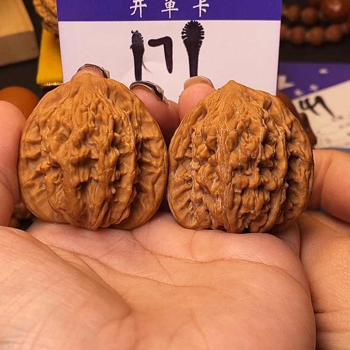 吊坠桃核虎头41无刀痕s