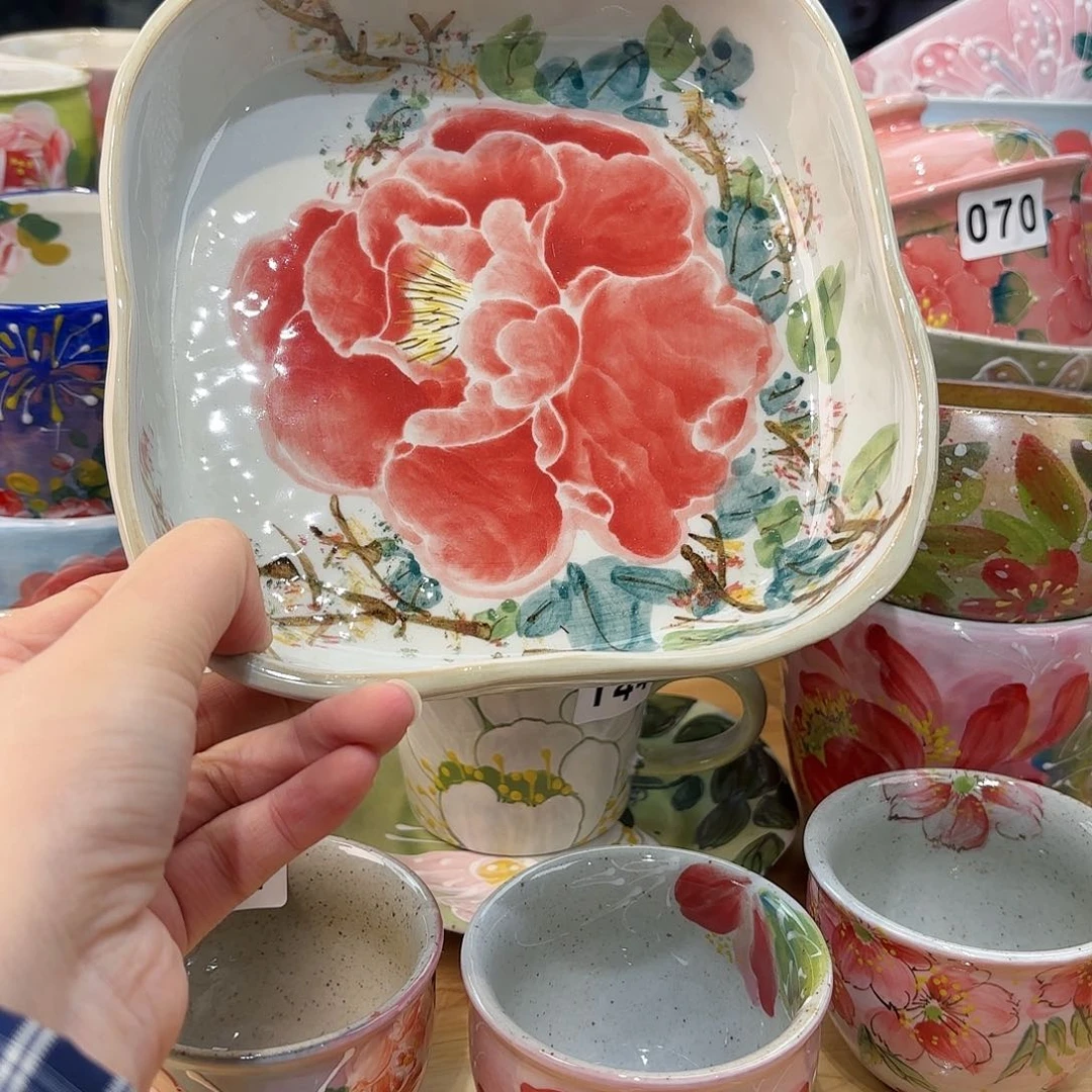 瓷片兔兔盖茨。兔兔