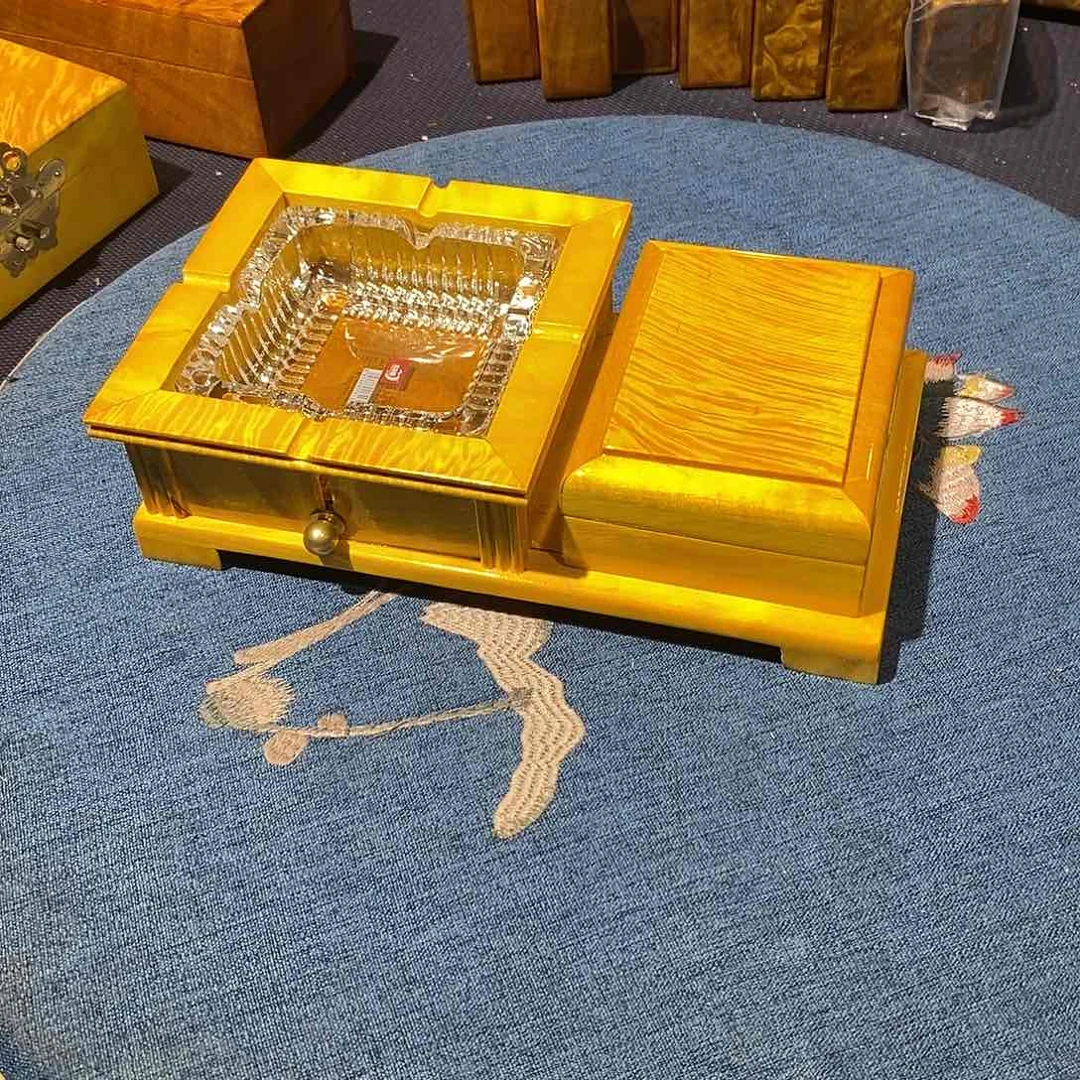 楠木1546585747575879899