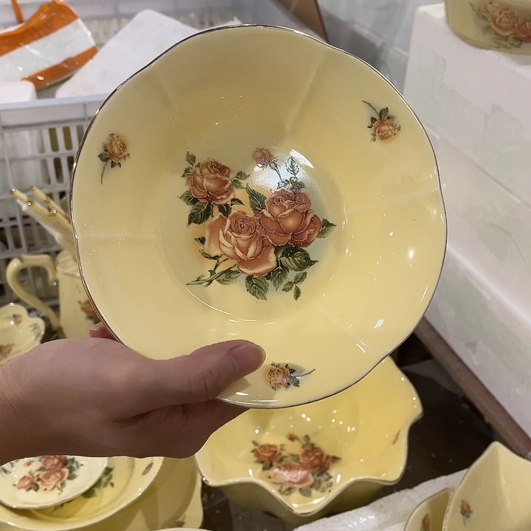 星博汇陶瓷有限公司2个