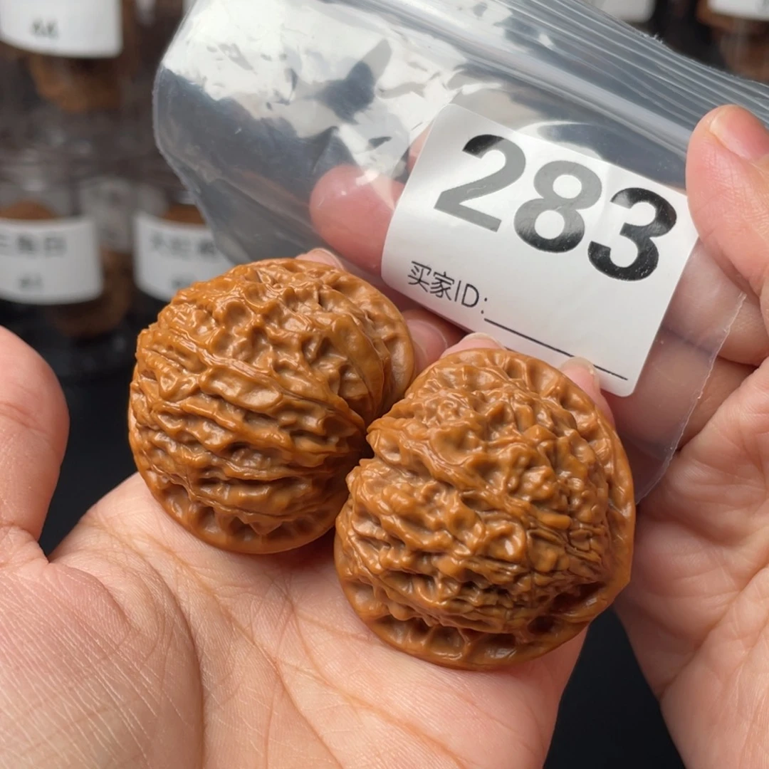 文玩核桃把件42金牛
