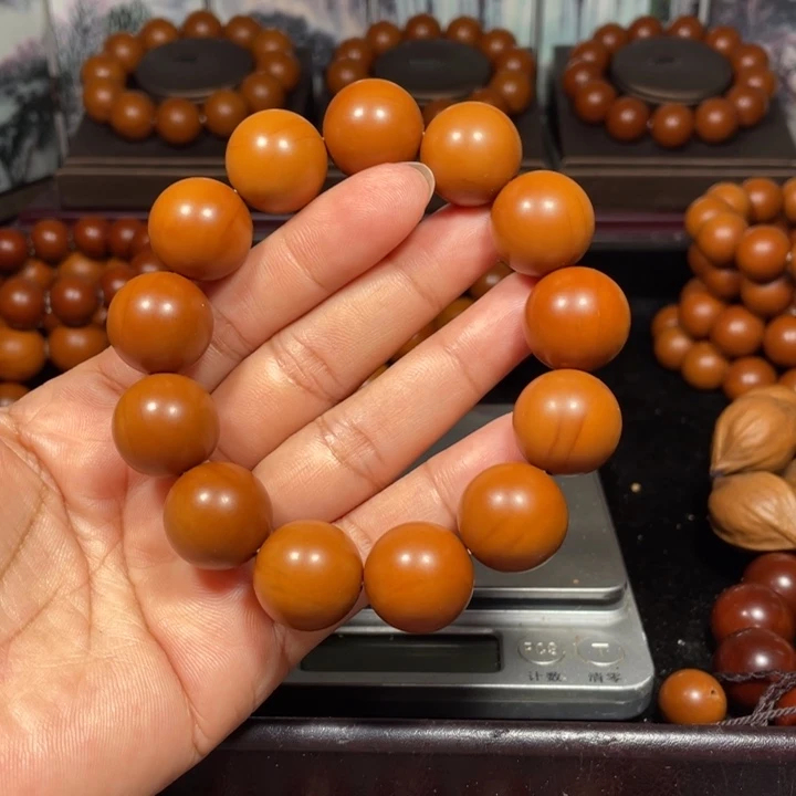 橄榄核吊坠1.78+树王全品小孔