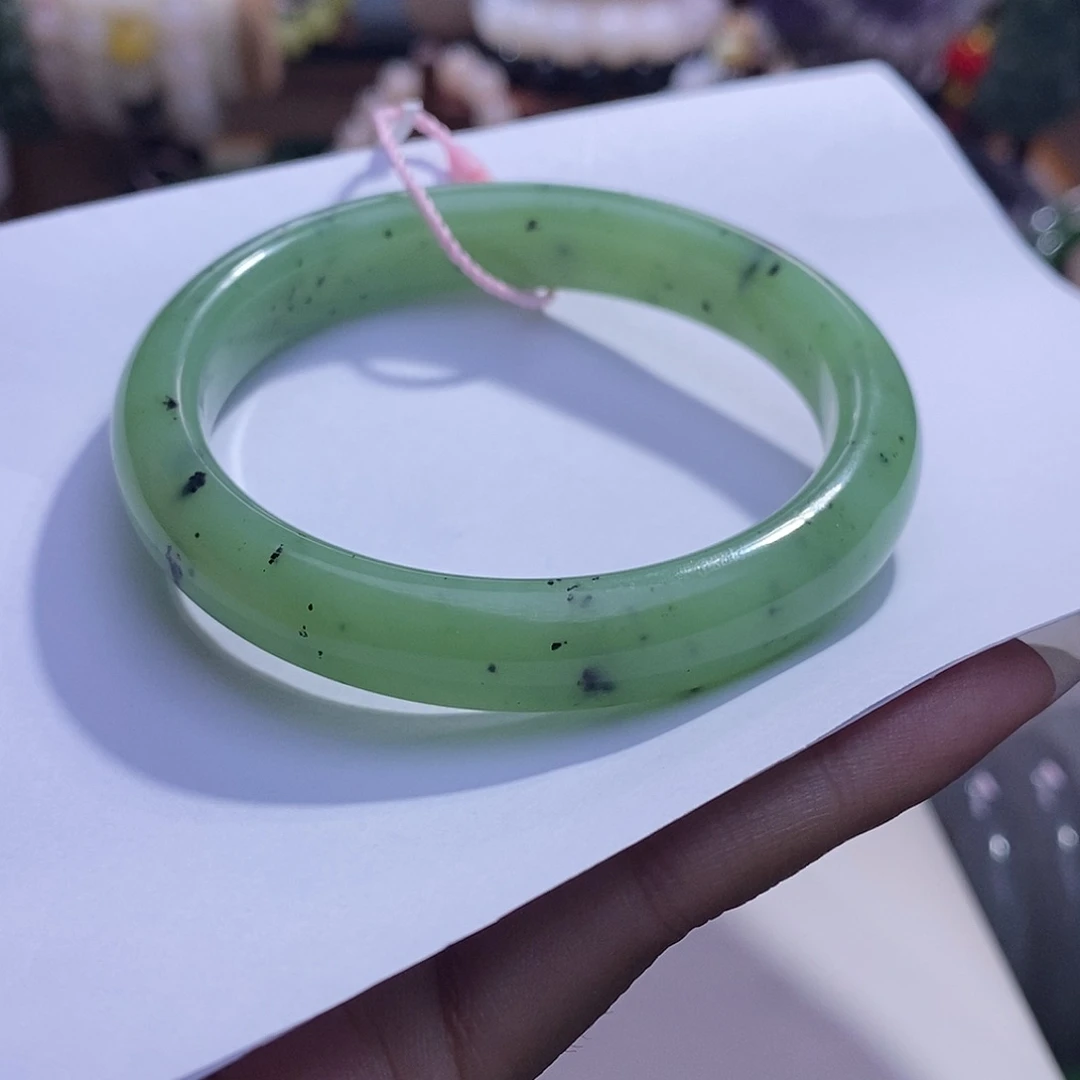 颈饰未镶嵌和田玉毕业级老坑料乌兰海猕猴桃手镯56.6