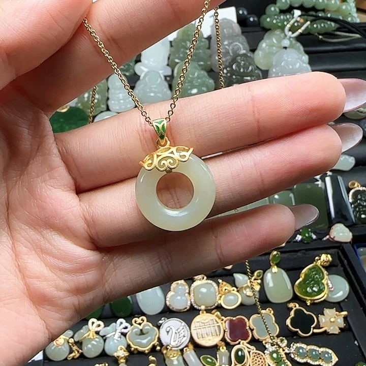 吊坠(赠链)银S925镶嵌和田玉