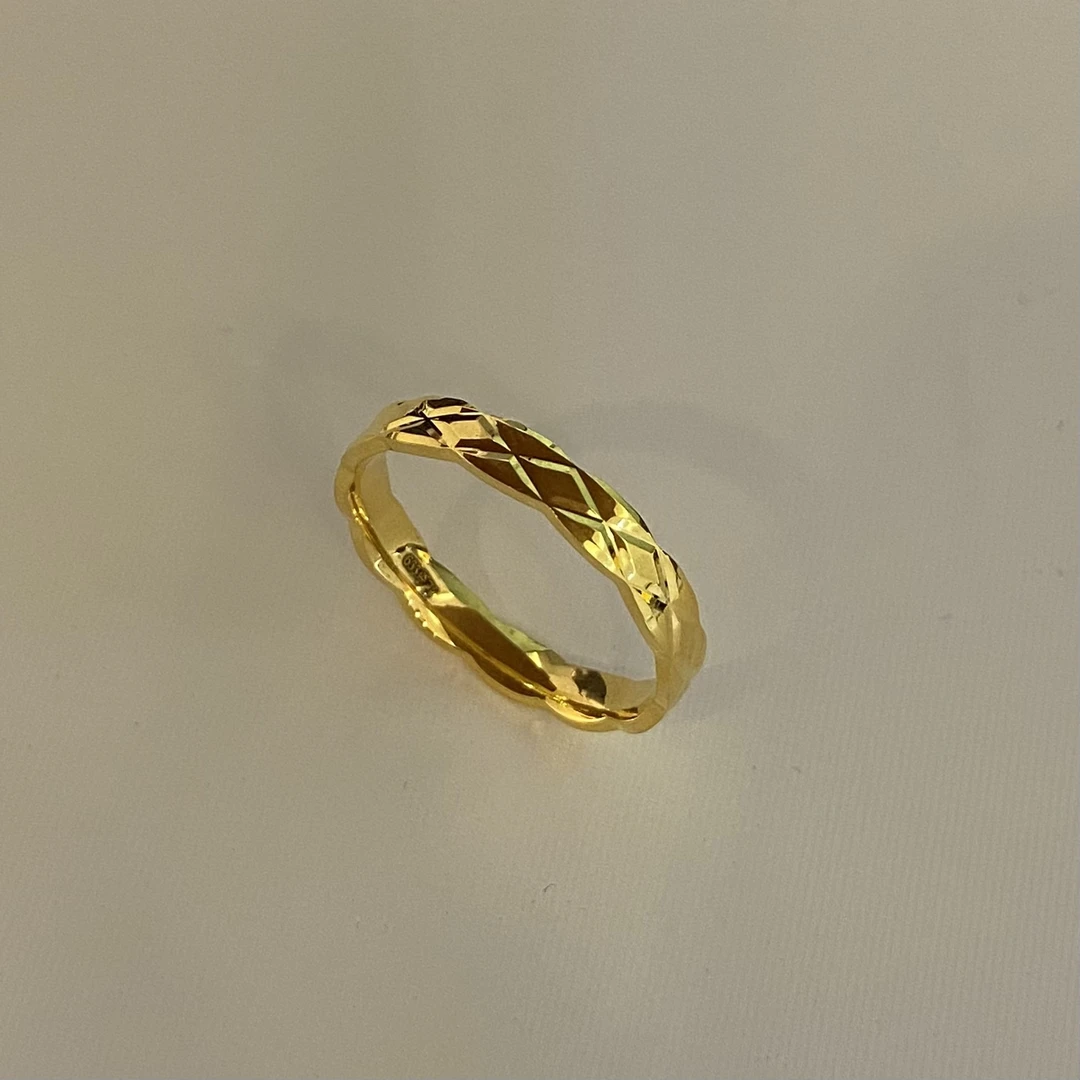 水贝国韵黄金珠宝【足金999菱格纹戒指】