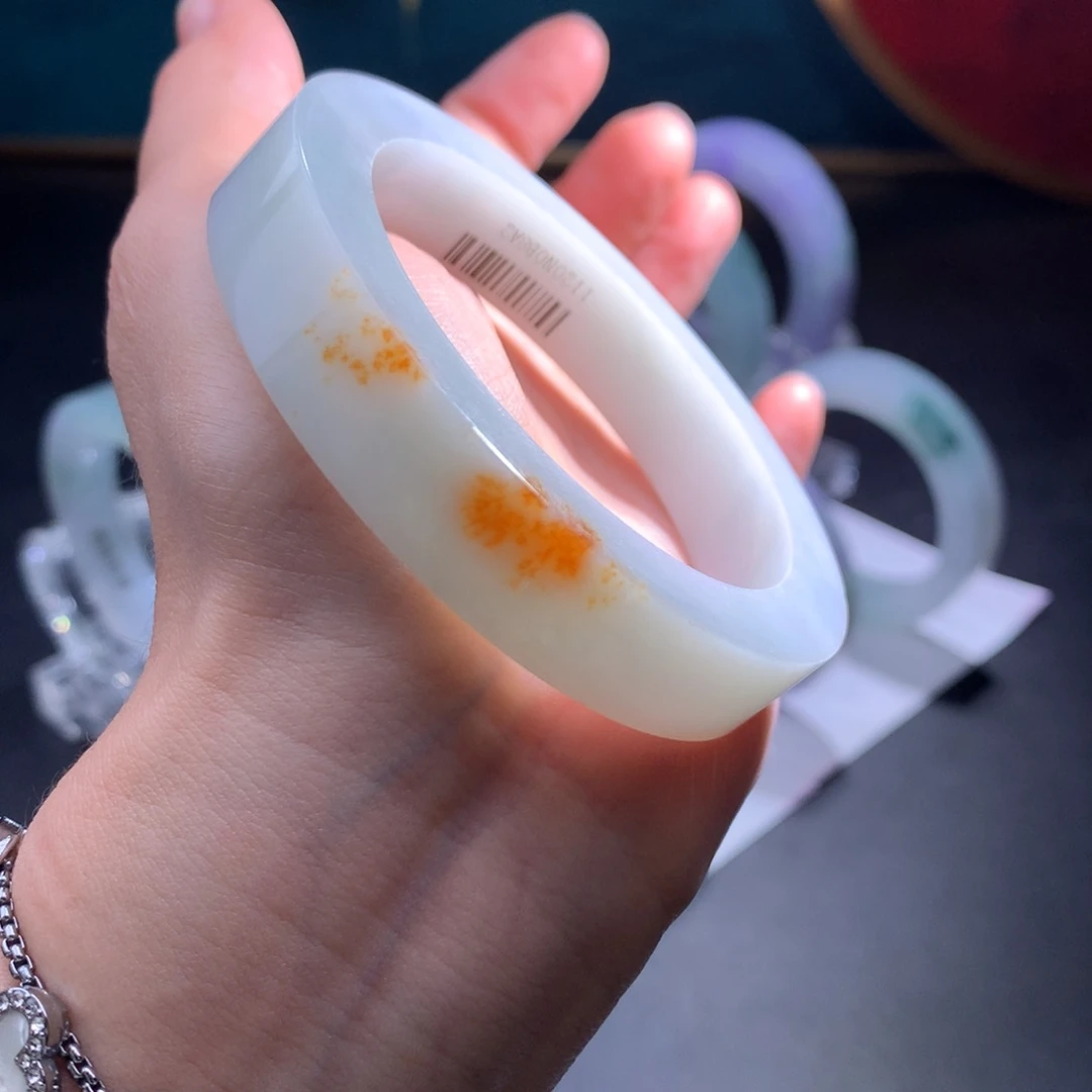 未镶嵌特价大漏锦鲤红定制翡翠