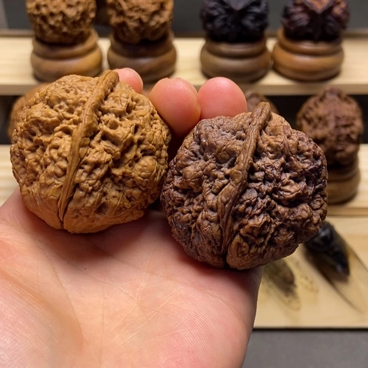 帅***的把件文玩核桃金刚佛手