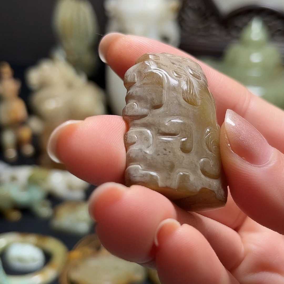 和田玉（糖玉）未镶嵌挂件