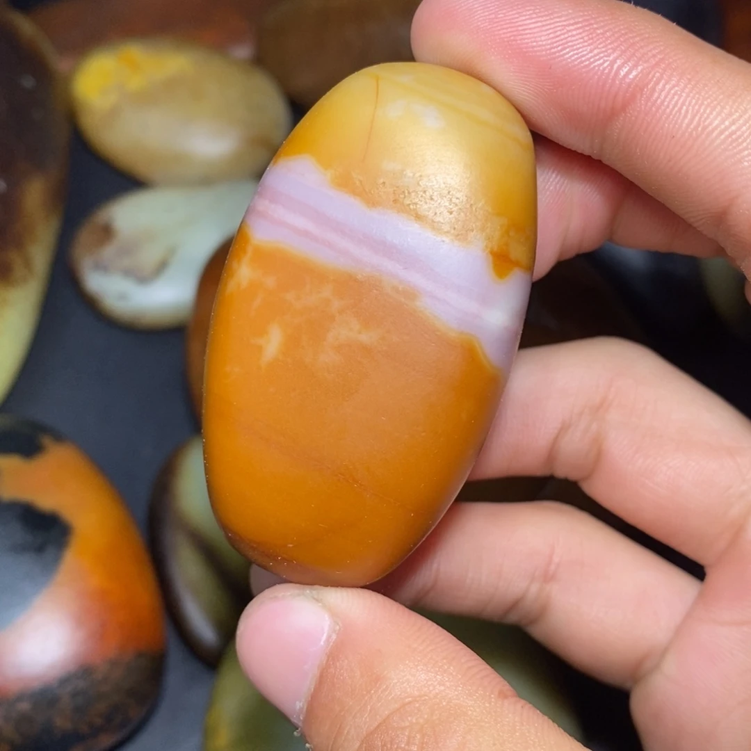 和田玉未镶嵌珠宝奇石