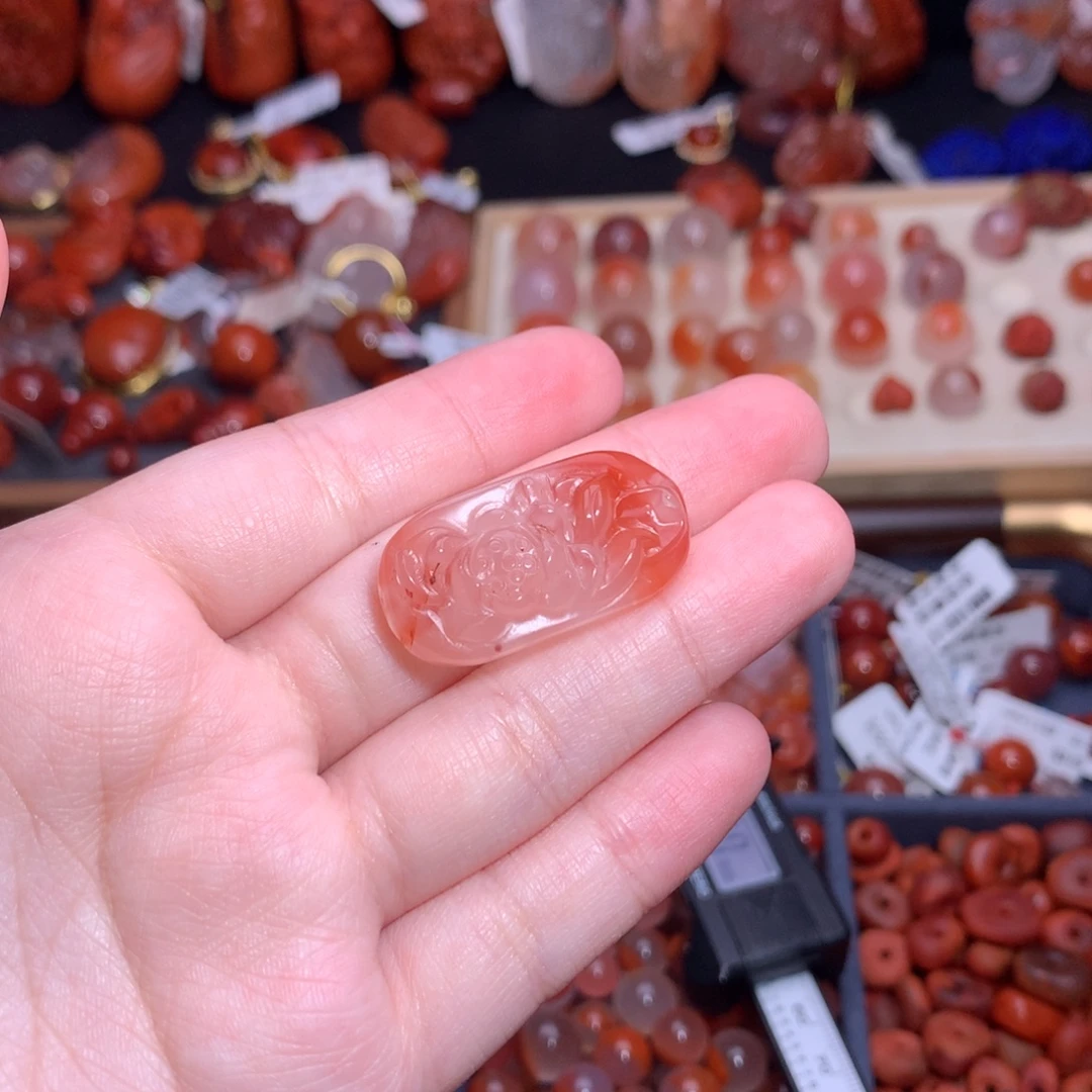 南红玛瑙未镶嵌珠宝半成品牡丹花手牌