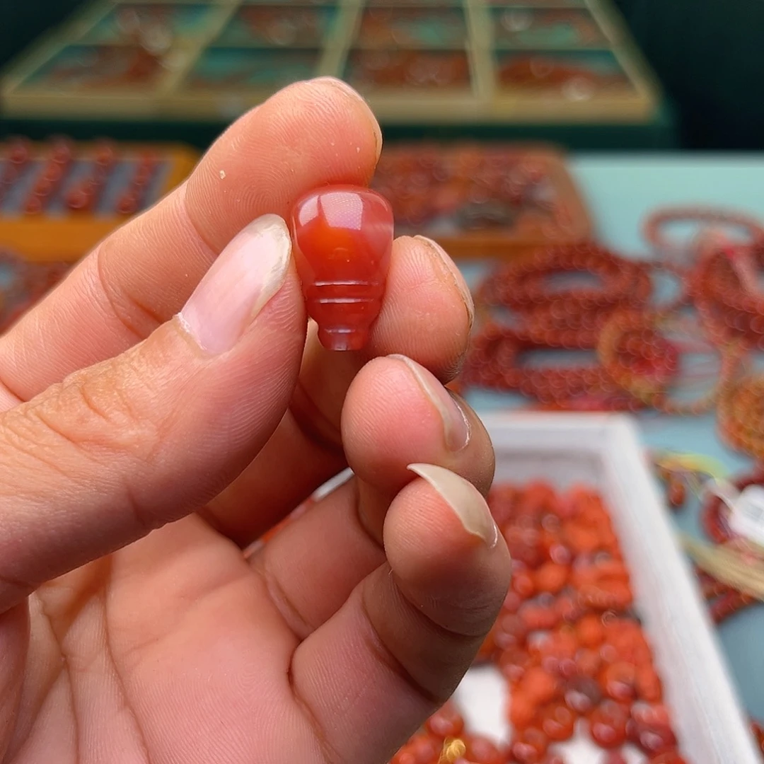 w***i手链未镶嵌南红玛瑙三通