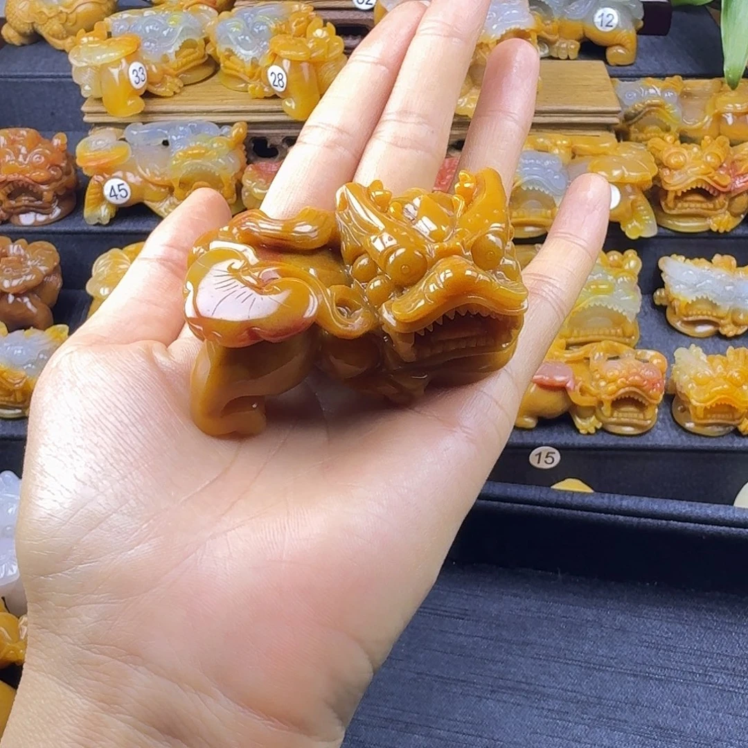 石英质玉（黄龙玉）未镶嵌手把件