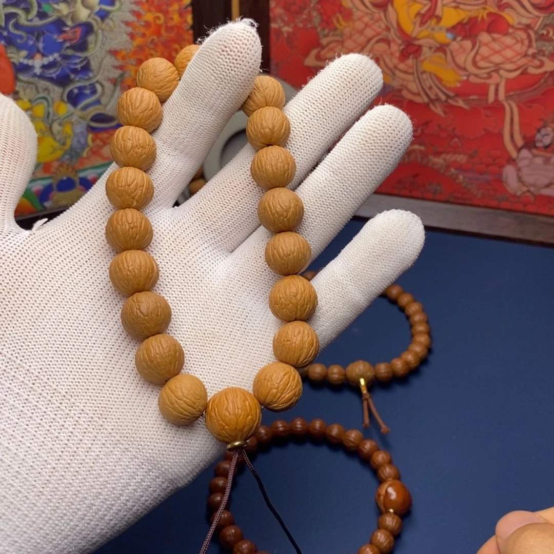 干***扰猴头核桃吊坠凤羽00