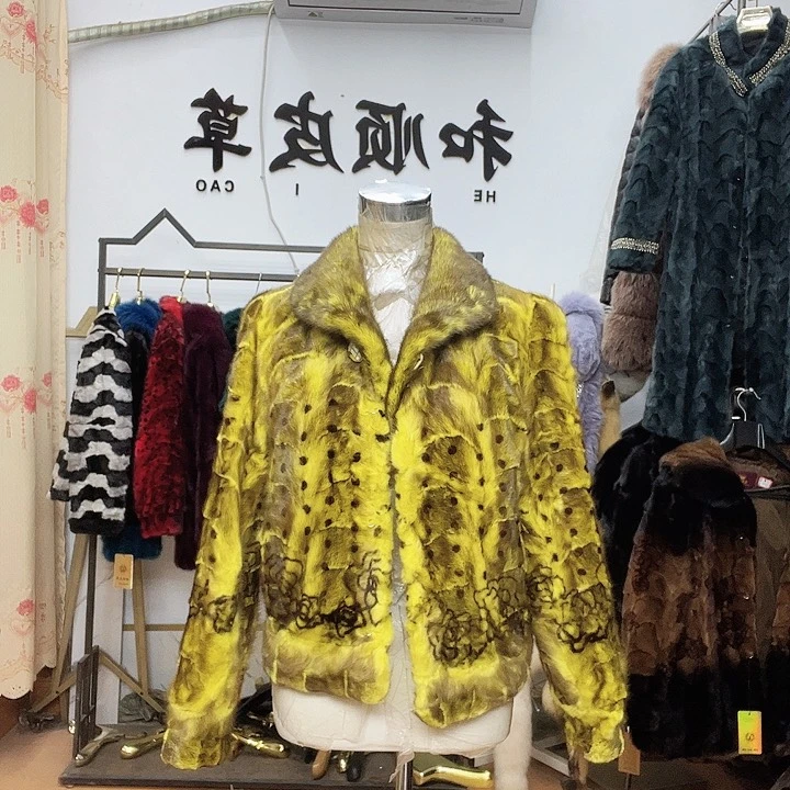 商场断码拼貂衣服