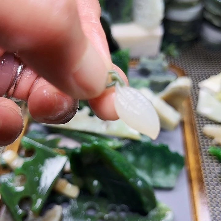 和田玉玉牌未镶嵌二*