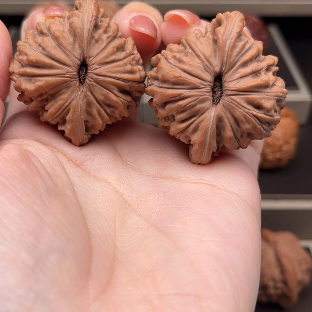 桃核把件平谷一代四座楼