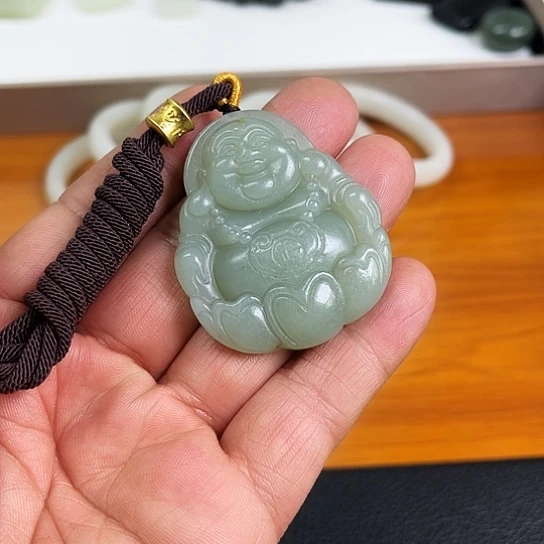 和田玉吊坠未镶嵌