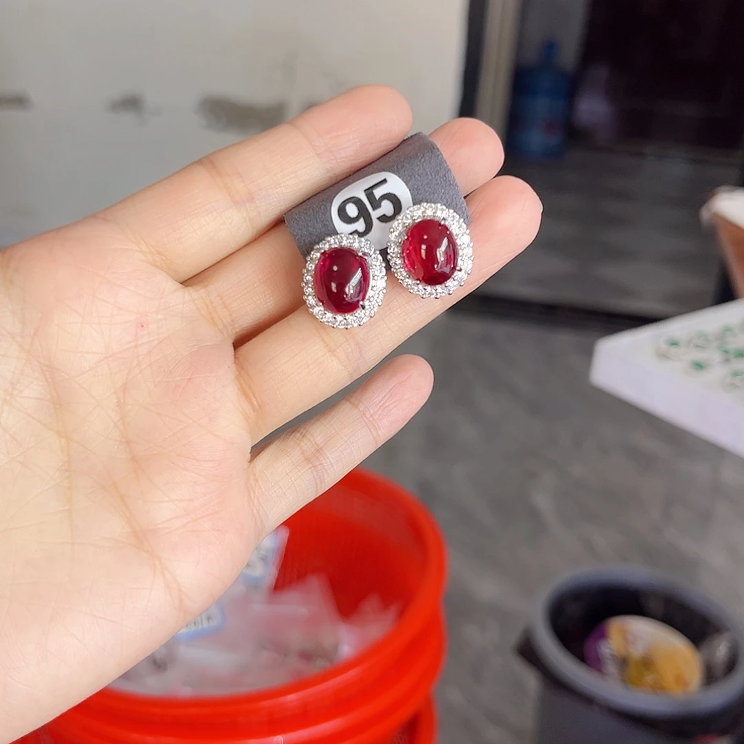 银S925镶嵌耳饰红宝石