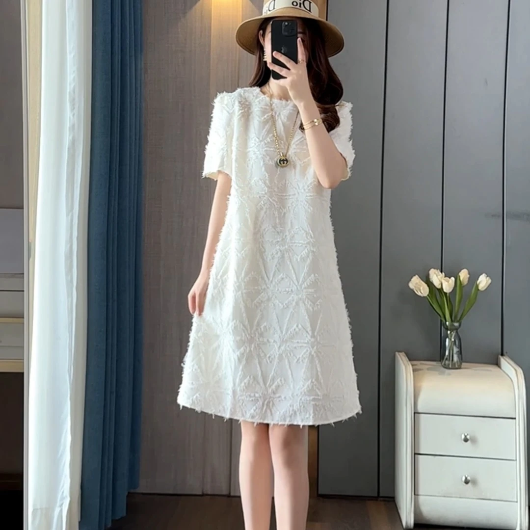 时尚连衣裙女2025新款夏季法式小香风显瘦设计师感温柔正肩宽松
