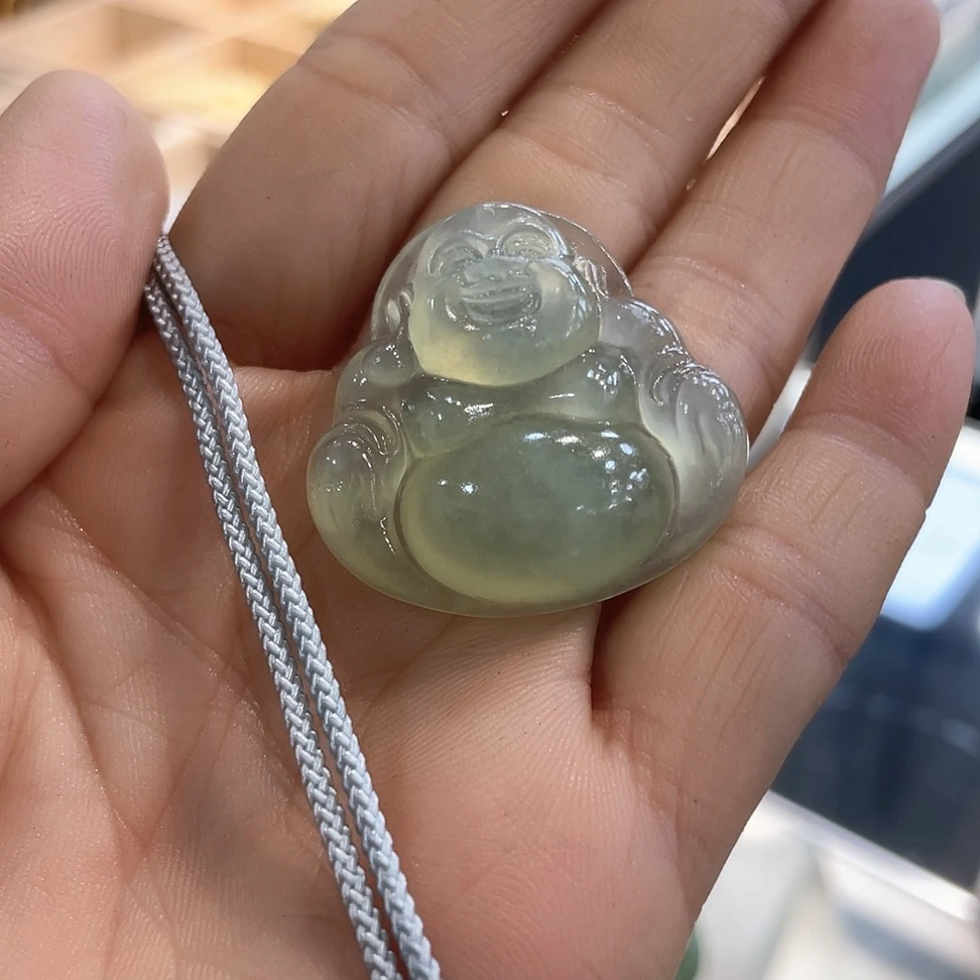 石英质玉颈饰合金