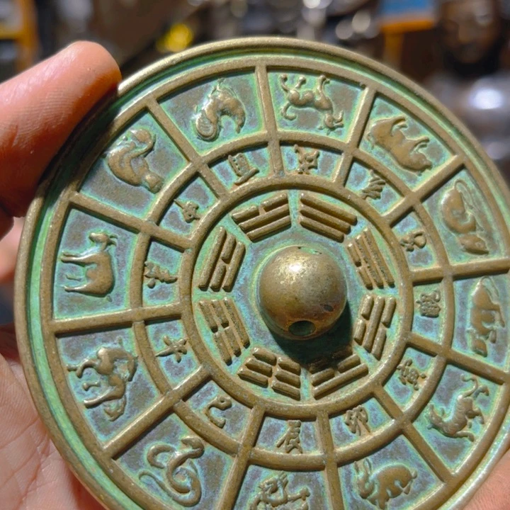 铜的。全清了。一件不留！不磨叽