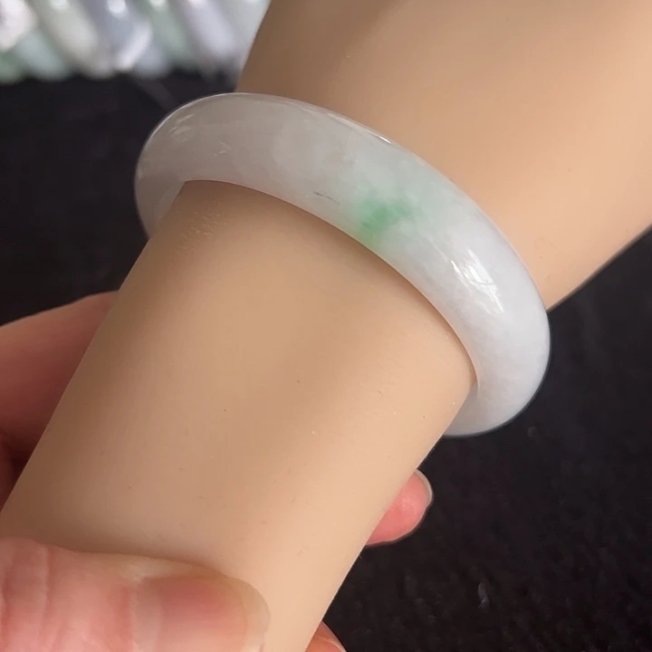 翡翠未镶嵌手镯编号78790圈口54