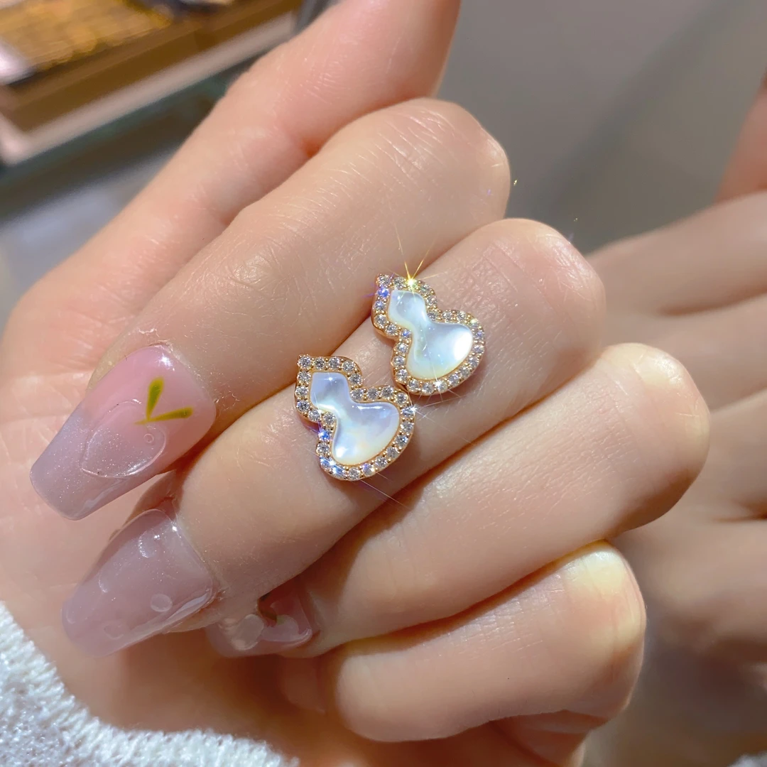 925银合成锆石耳饰 925银耳饰 葫芦耳饰多样性发货 F0274-0316