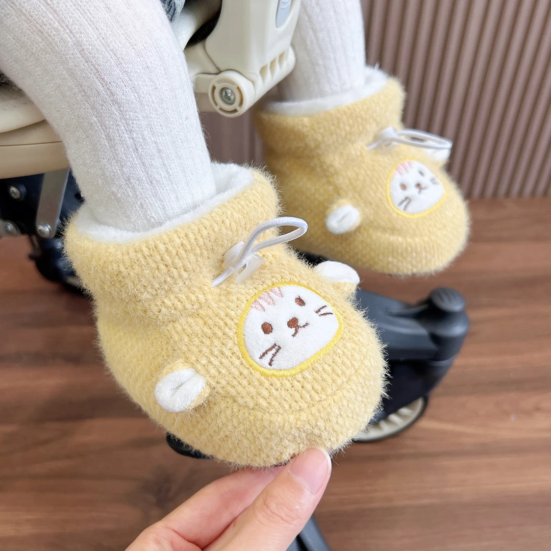 婴儿鞋冬款男女宝宝加绒加厚保暖棉鞋0-1岁不掉跟软底可爱防滑鞋