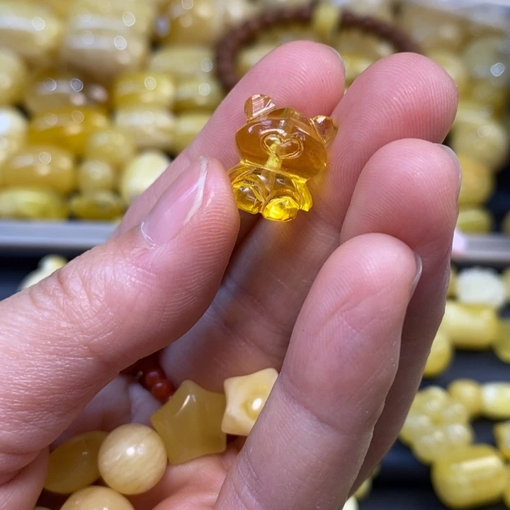 未镶嵌琥珀裸石蜡****?原矿琥珀蜜蜡配饰