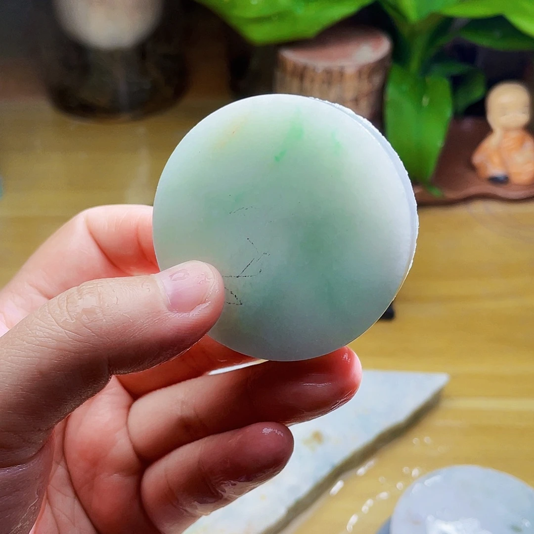 翡翠未镶嵌颈饰毛料6