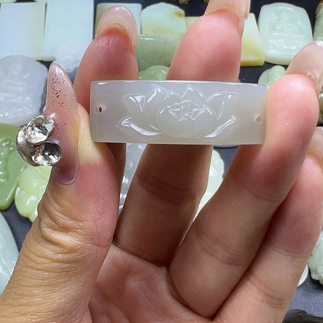 和田玉未镶嵌吊坠(不含链)