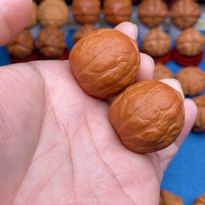 文玩核桃把件小石头