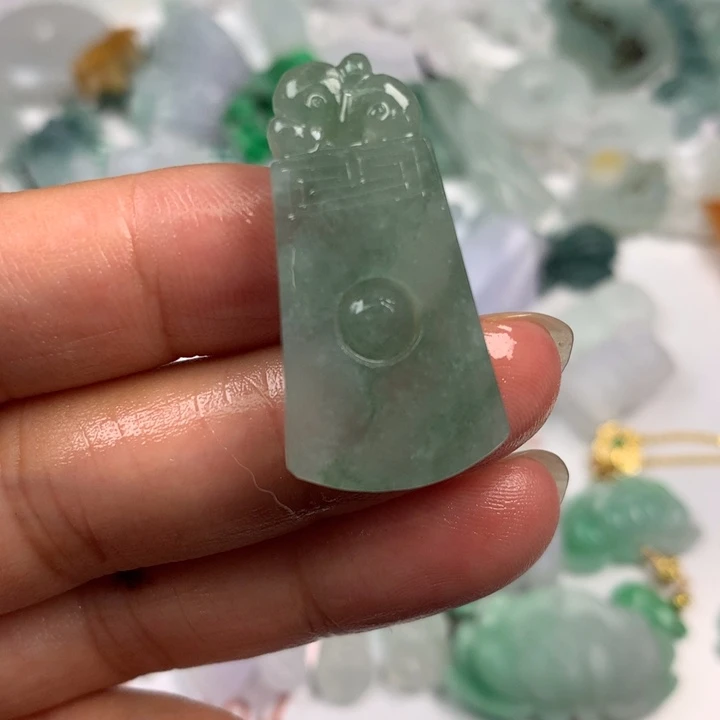 定制翡翠未镶嵌翡翠