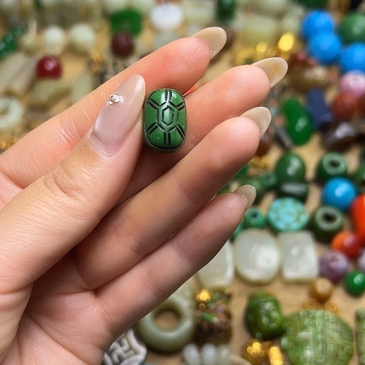 风***起玛瑙/玉髓足铂镶嵌颈饰