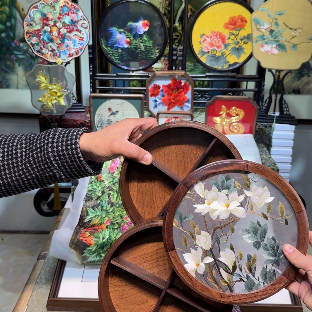刺绣刺绣工艺精湛