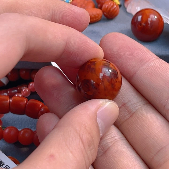 南红玛瑙多样性发一未镶嵌18mm牛血火焰