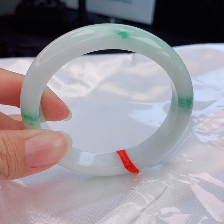 翡翠未镶嵌手镯55圈